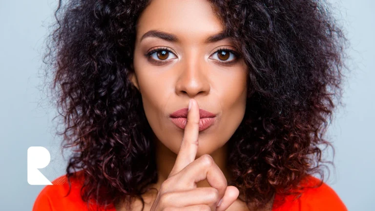 Quand les mots sont en compétition avec le silence, et que l’on se demande s’il faut se taire